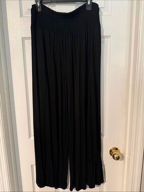 EARTHBOUND Black Wide-Leg Smocked Waist Palazzo Pants